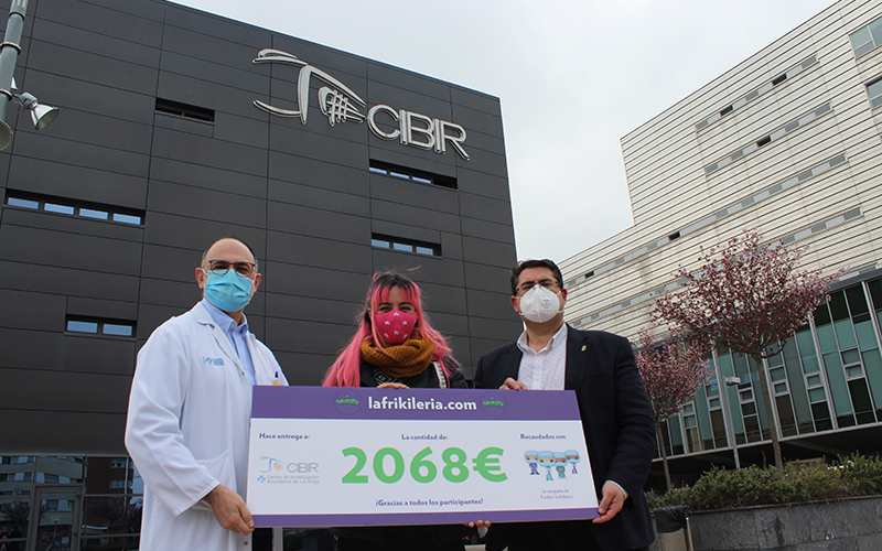 El CIBIR recibe una donación superior a los 2.000 euros de La Frikilería para impulsar la investigación de la COVID-19
